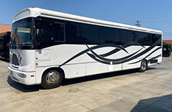 30 - 35 Passenger Limousine Bus